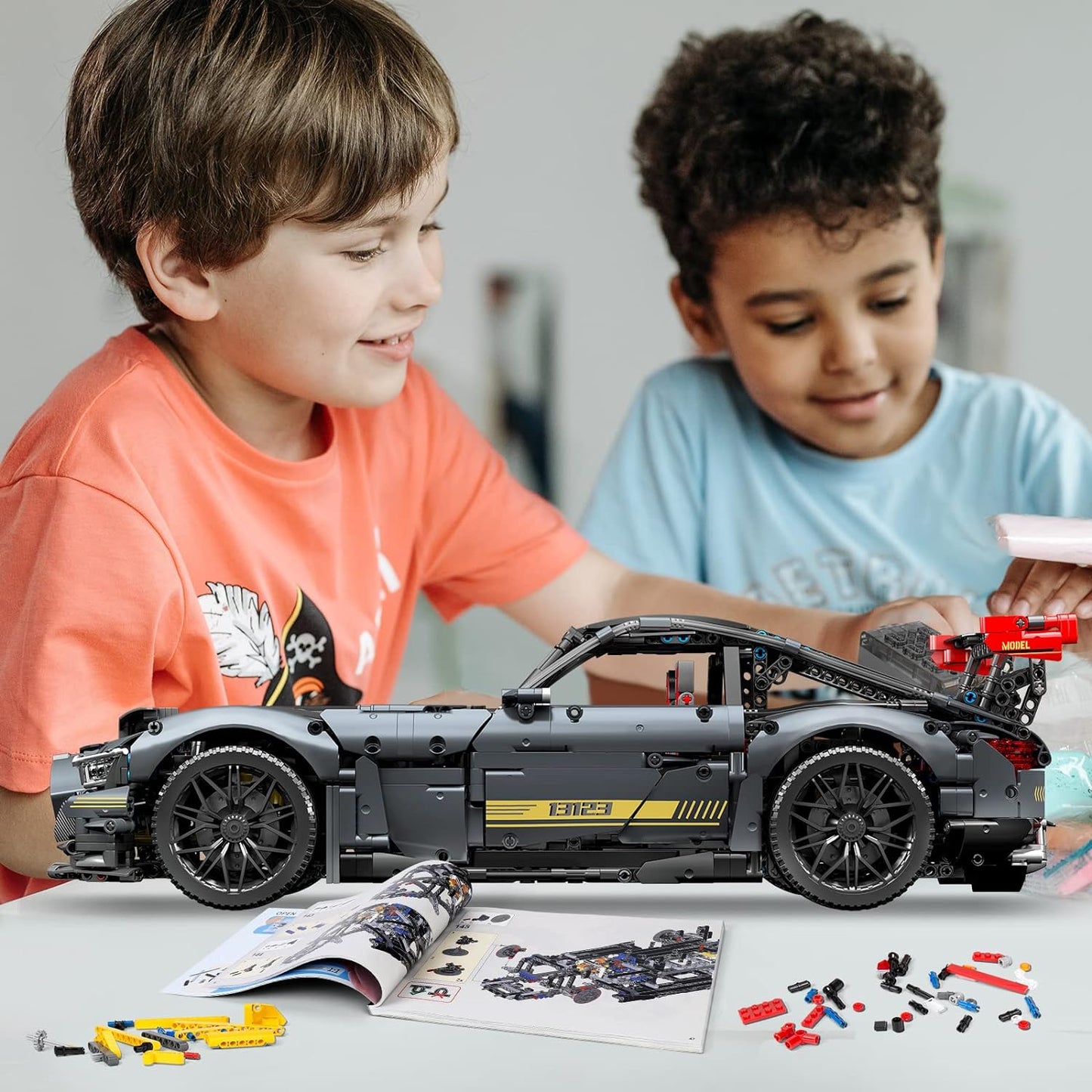 Mould King 13123 - Mercedes-Benz AMG GT
