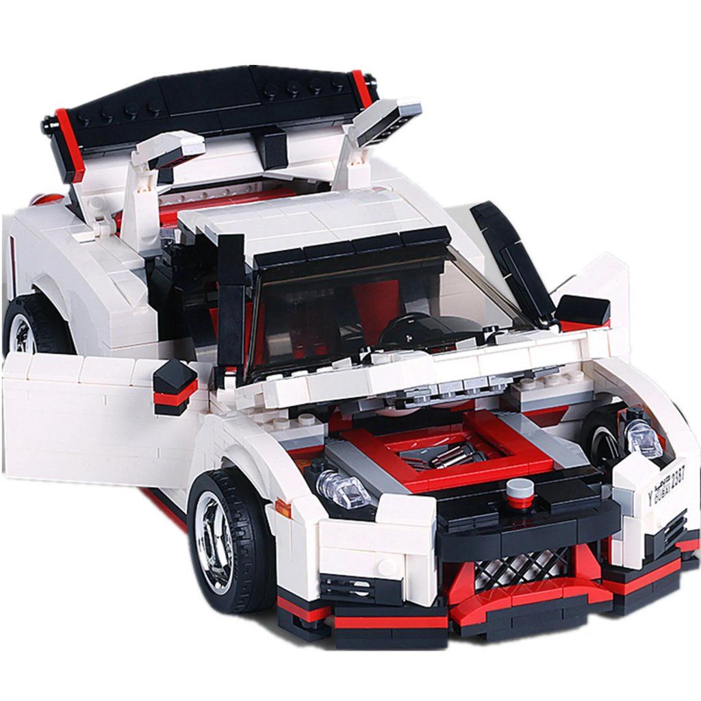 Mould King 13104 Nissan GTR R35